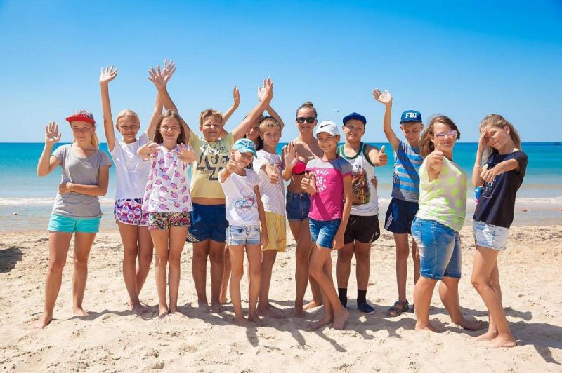 Детский санаторно-оздоровительный лагерь "Морская волна" с.Лермонтово